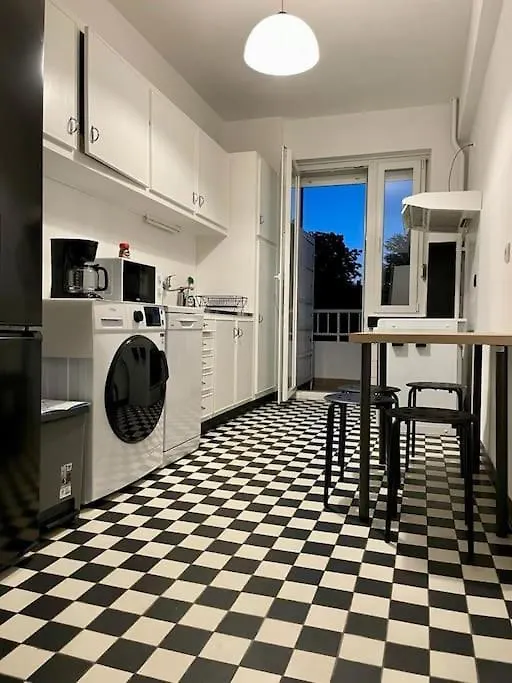 Spacious Apartment Next To Parc Du Cinquantenaire Brussels Belgium